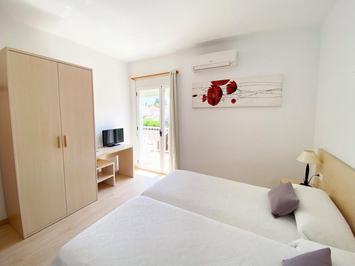 Habitaciones Camping Ferrer Peniscola Ngoại thất bức ảnh