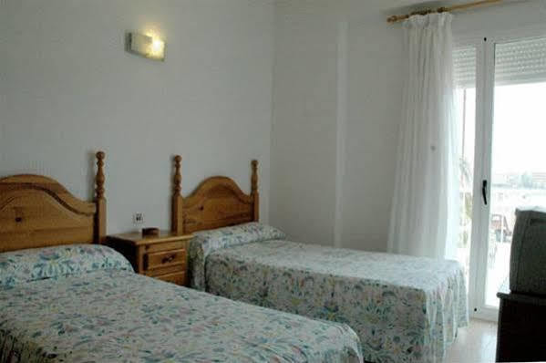 Habitaciones Camping Ferrer Peniscola Ngoại thất bức ảnh